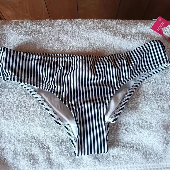Xhilaration Striped Bikini Set Cheeky Bottom Two Piece Size M NWT - Picture 5 of 6